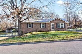 Building Photo - 1835 Warren Dr