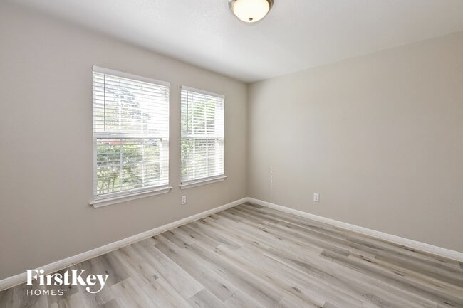 Building Photo - 25106 Twister Tr