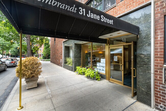 Building Photo - 46 Eighth Ave