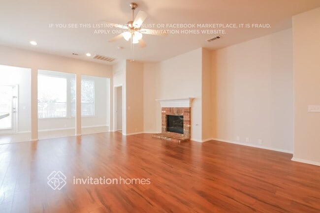 Building Photo - 7063 Alcala