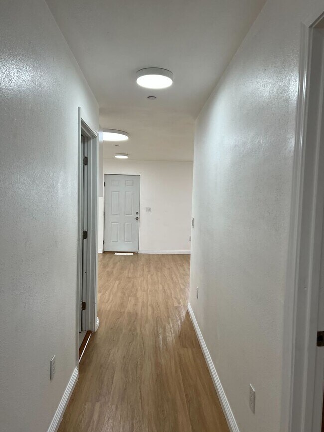 Foto del edificio - 1906 Filson St