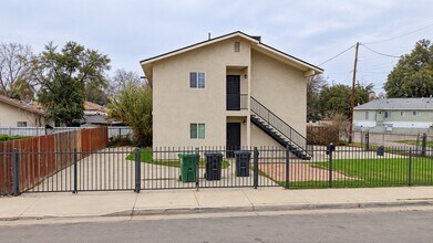 Building Photo - 1908 Gage St