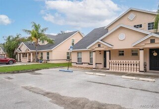 Building Photo - 835 E Rembrandt Way