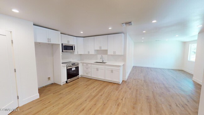 Foto del edificio - 371 Calle Nogal