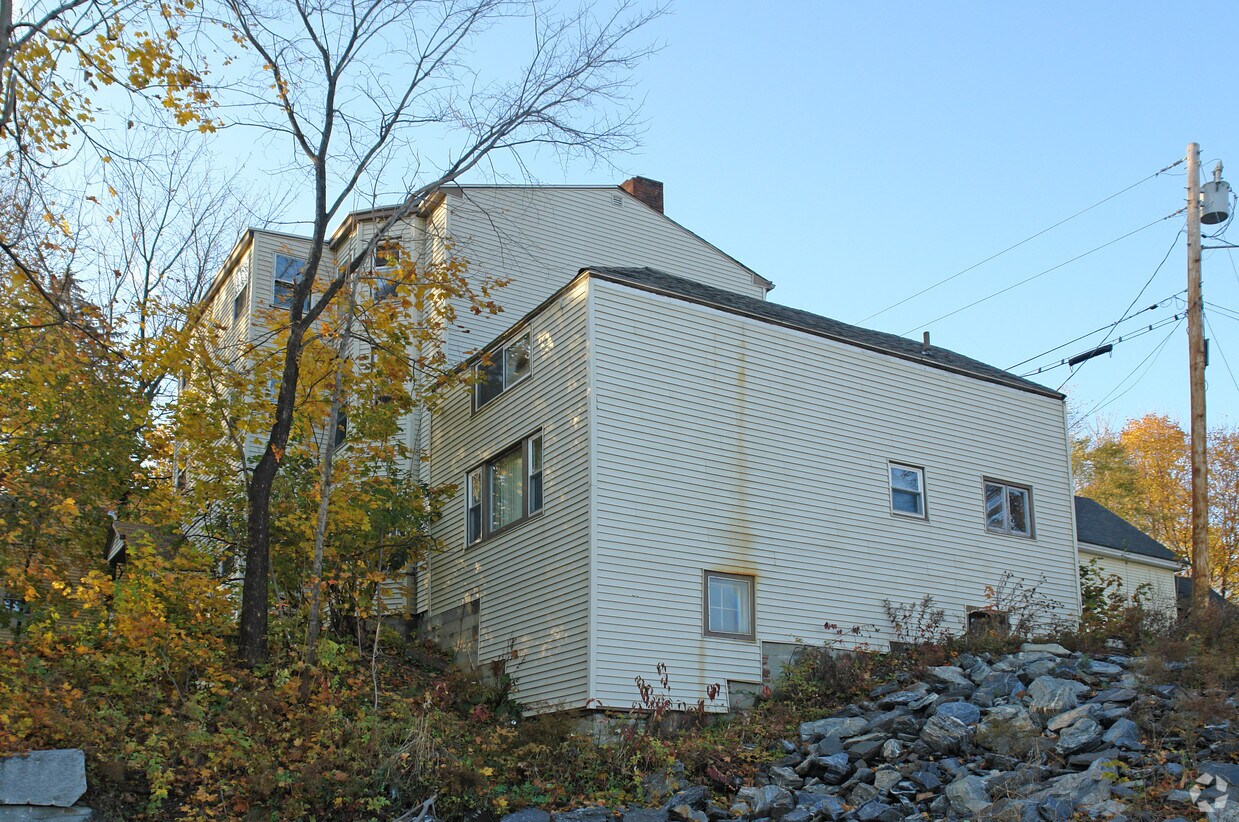 Building Photo - 23 Winthrop St