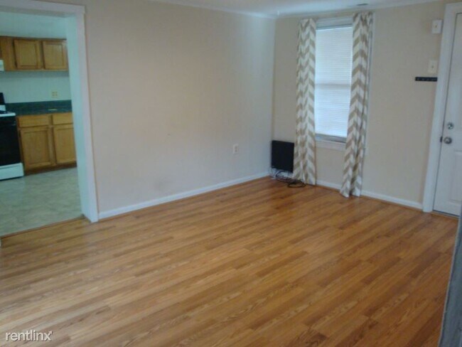 Foto del edificio - 2 br, 1 bath House - 10553 Moore Dr
