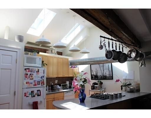 Building Photo - 53 Hancock St