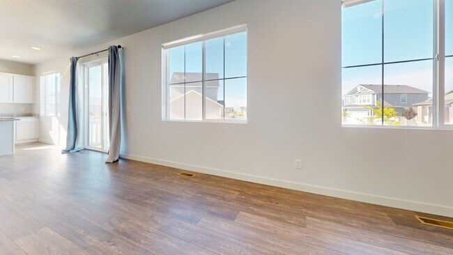 Building Photo - 6154 N Black Rock Hl