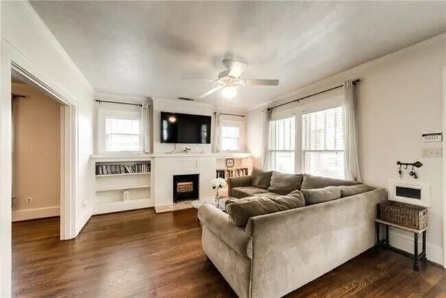 Photo - 2510 Wabash Avenue House