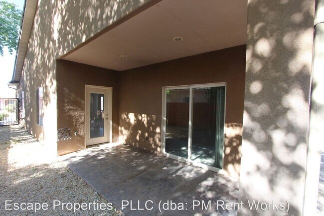 Building Photo - 3 br, 2 bath House - 270 N. 560 W.