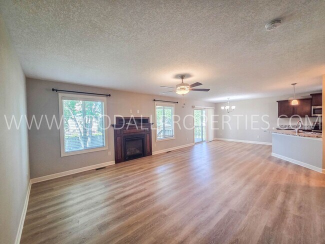 Foto del edificio - 885 Northview Dr