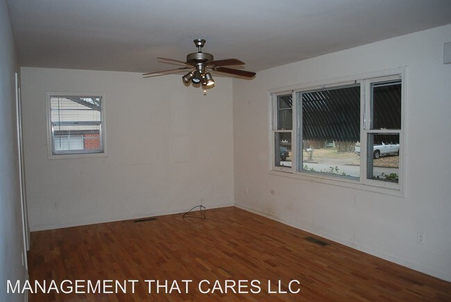 Building Photo - 381 Mineral Rd
