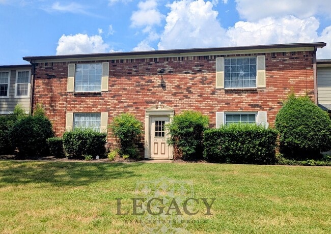 Photo - 918 Coarsey Dr House