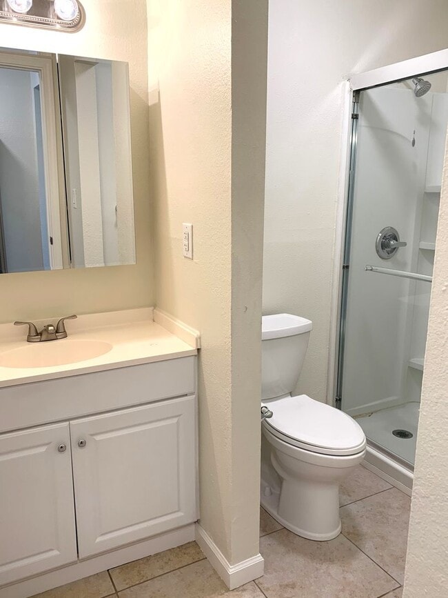 Interior Photo - 4116 Loveridge Road