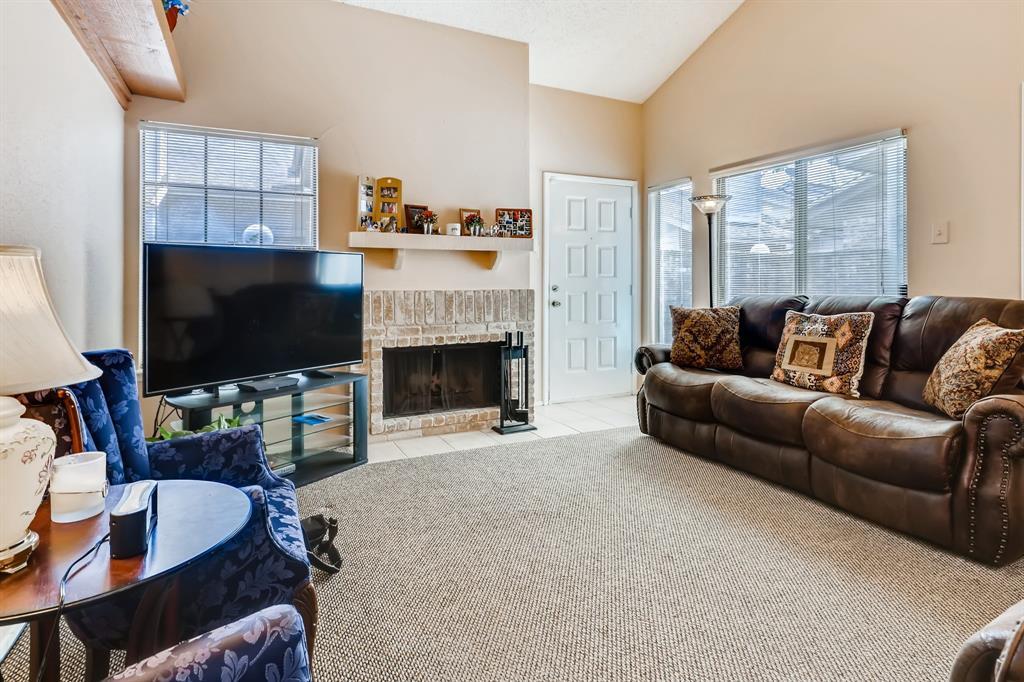 Clean open, airy design. Lots of room. - 13449 Garden Grv