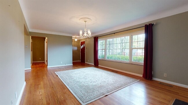 Building Photo - 31 S Tealwood Dr