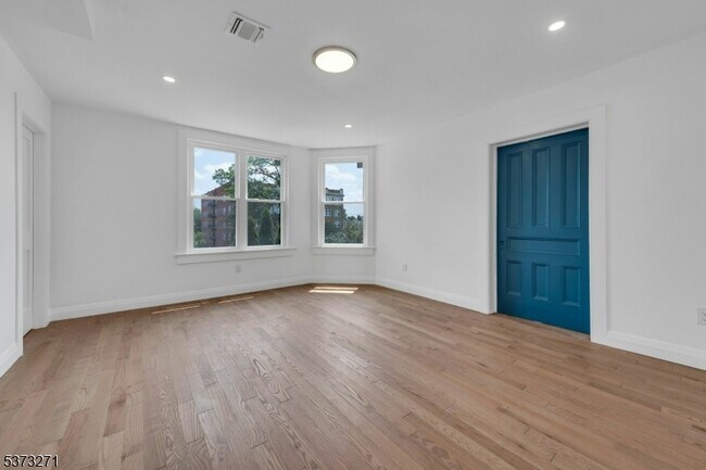 Foto del edificio - 78 Grove St
