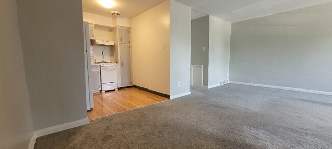 Foto del edificio - 4094 Balwynne Park Rd