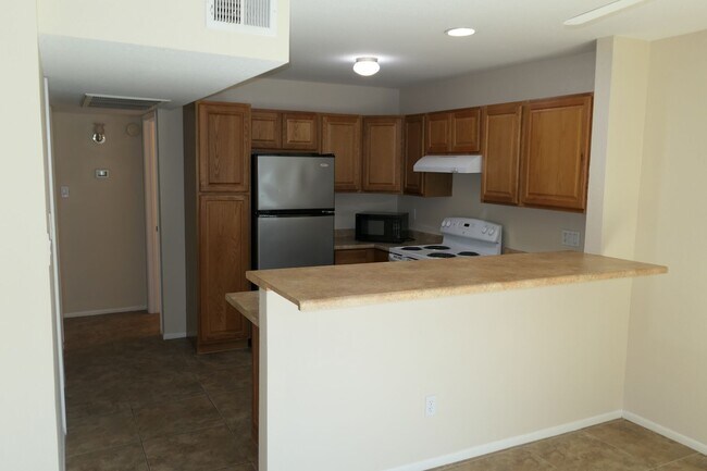 Building Photo - 5122 E Shea Blvd