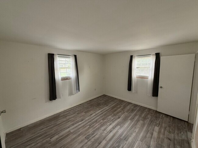Foto del edificio - 4134 Longshore Ave