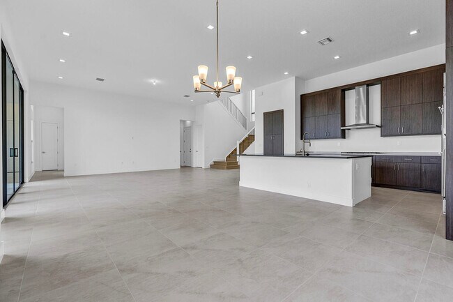 Building Photo - 9523 Riverside Pk Dr
