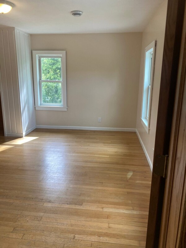 Building Photo - 1703 Skyline Heights