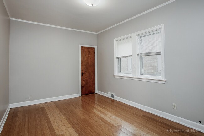Building Photo - 820 Belleforte Ave