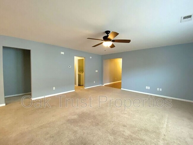 Foto del edificio - 410 Vinicio Dr