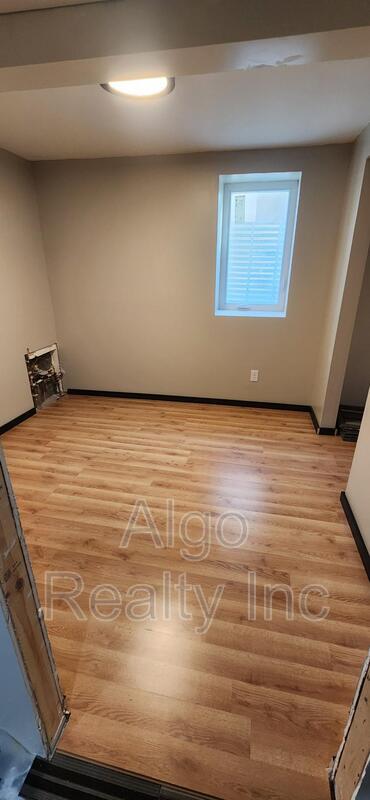 Building Photo - 2651 N Oliver Ave