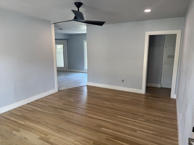 Building Photo - 2810 27th St