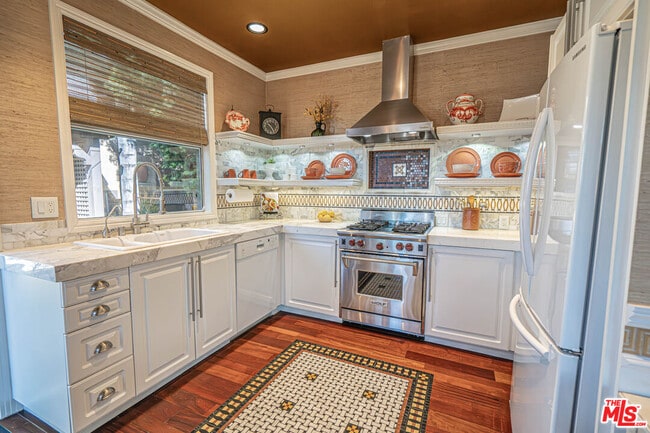 Building Photo - 27887 Skycrest Cir Dr
