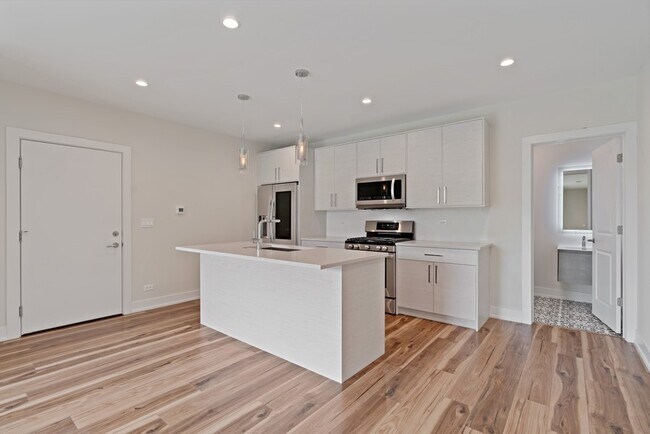 Foto del edificio - 5131 N Lincoln Ave