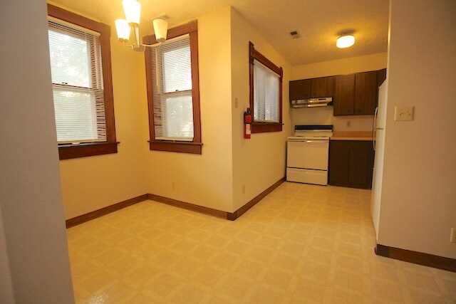 Foto del edificio - 3228 R St