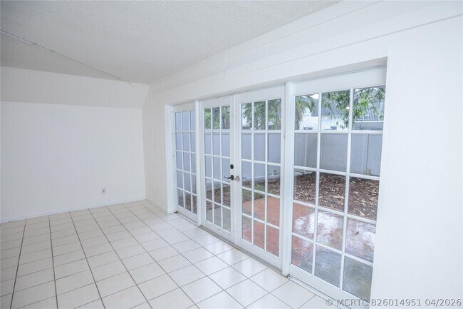 Foto del edificio - 6764 SW 40th St