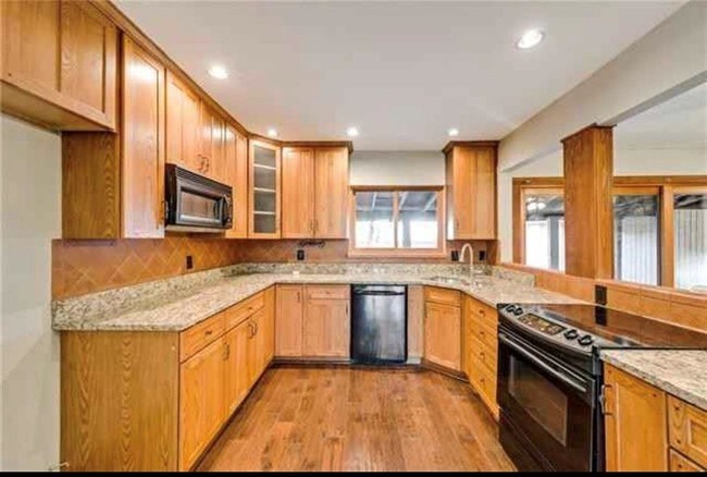 Foto del edificio - 3204 Dalrock Rd