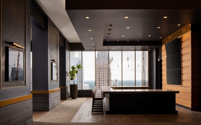 Building Photo - The Hue Midtown