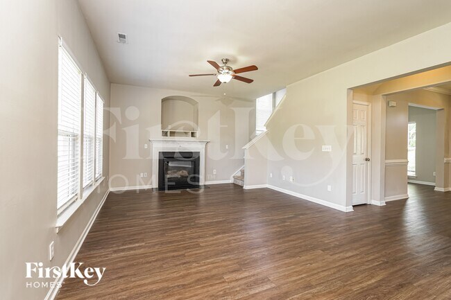 Foto del edificio - 4204 Laurel Ridge Cir
