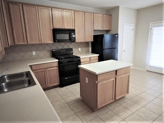 Building Photo - 1705 Honey Creek Ln