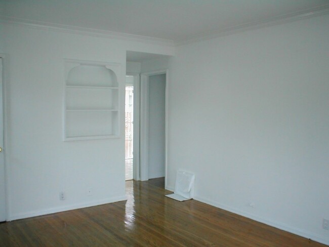 Living Room - 6078 W 18th St