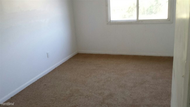 Foto del edificio - 18210 Weaver St