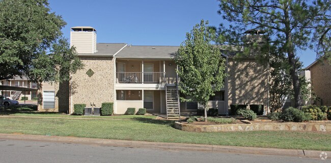 Coronado North Apartments Denton, TX
