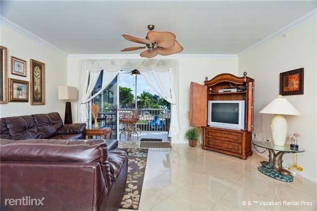 Building Photo - 4321 Bay Beach Ln