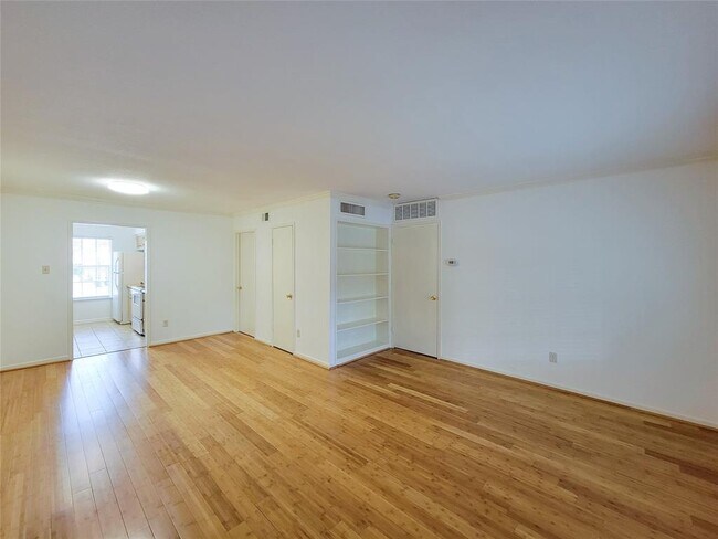 Building Photo - 2350 Bering Dr