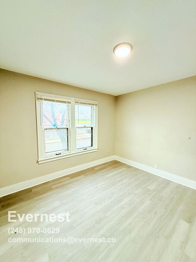 Foto del edificio - 5440 Milford St