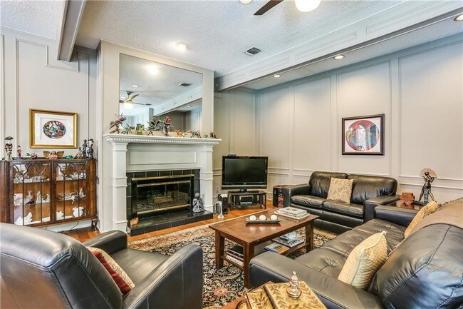 Foto del edificio - 9127 Chapel Valley Rd