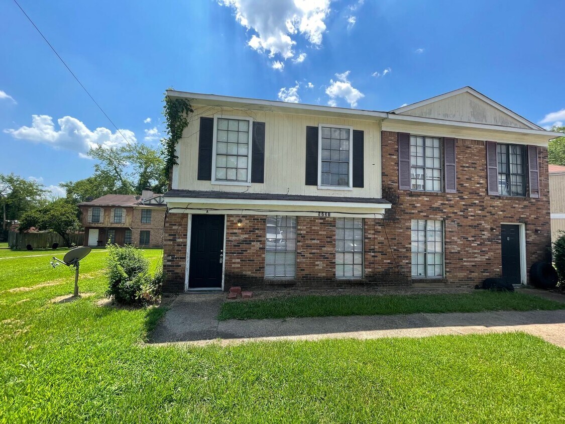 Foto principal - 5731 Horton Ave