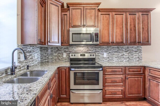 Foto del edificio - 21 Sprecher Rd