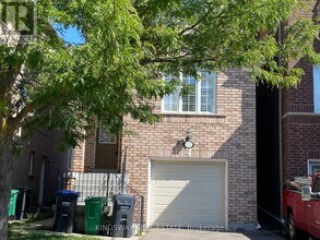 Building Photo - 33 Caranci Crescent