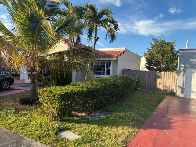 Building Photo - 16055 SW 112th Terrace