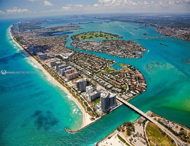 Foto del edificio - 10275 Collins Ave